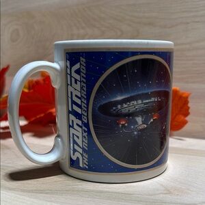 1994 Enesco Star Trek The next Generation Enterprise Mug
